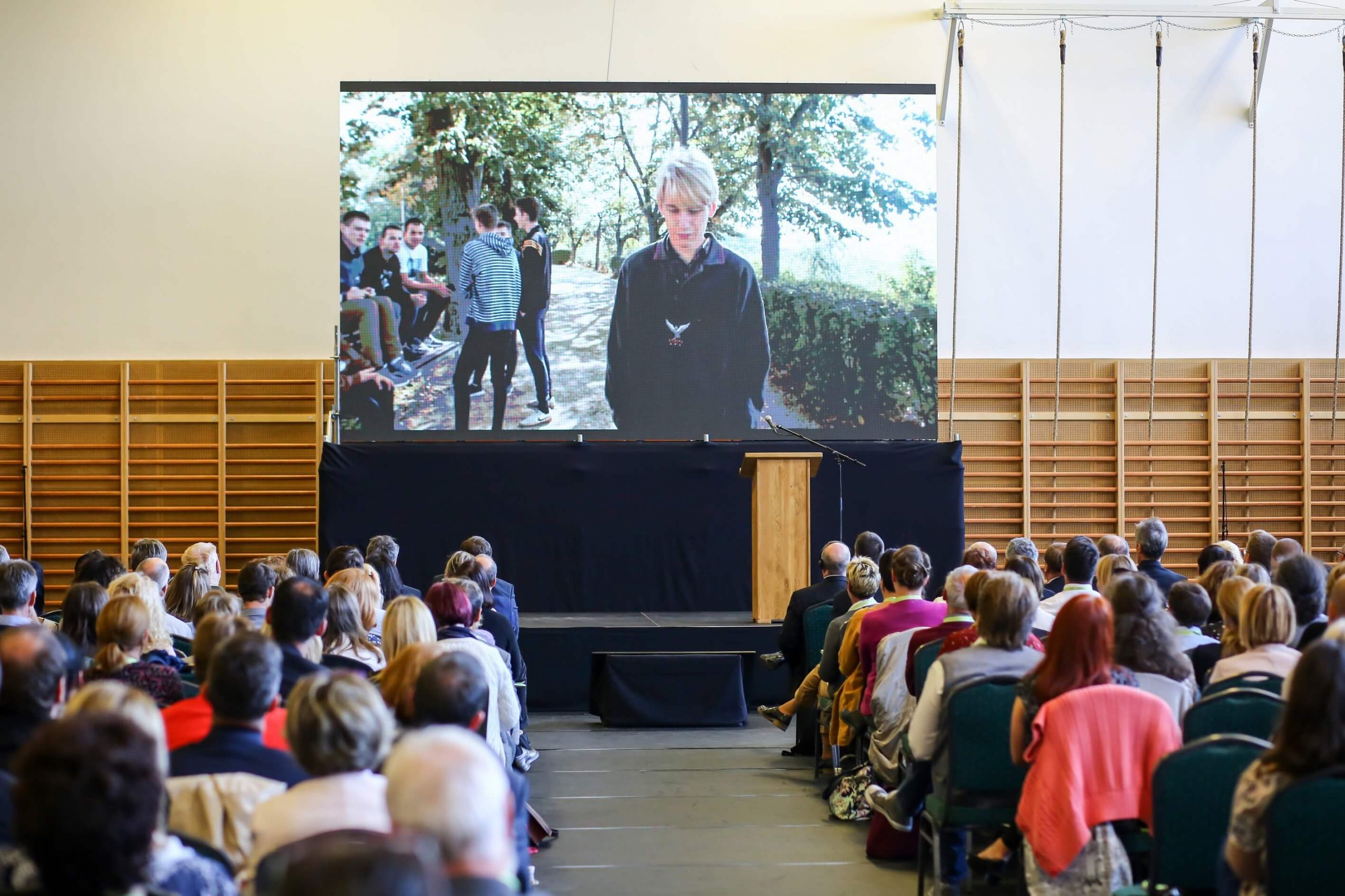 pannonhalmaszimpózium gyerekvédelem