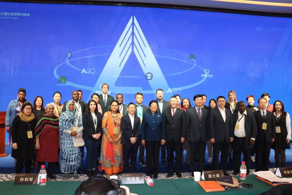 Pekingben díjazták a Hintalovon gyermekjogi munkáját