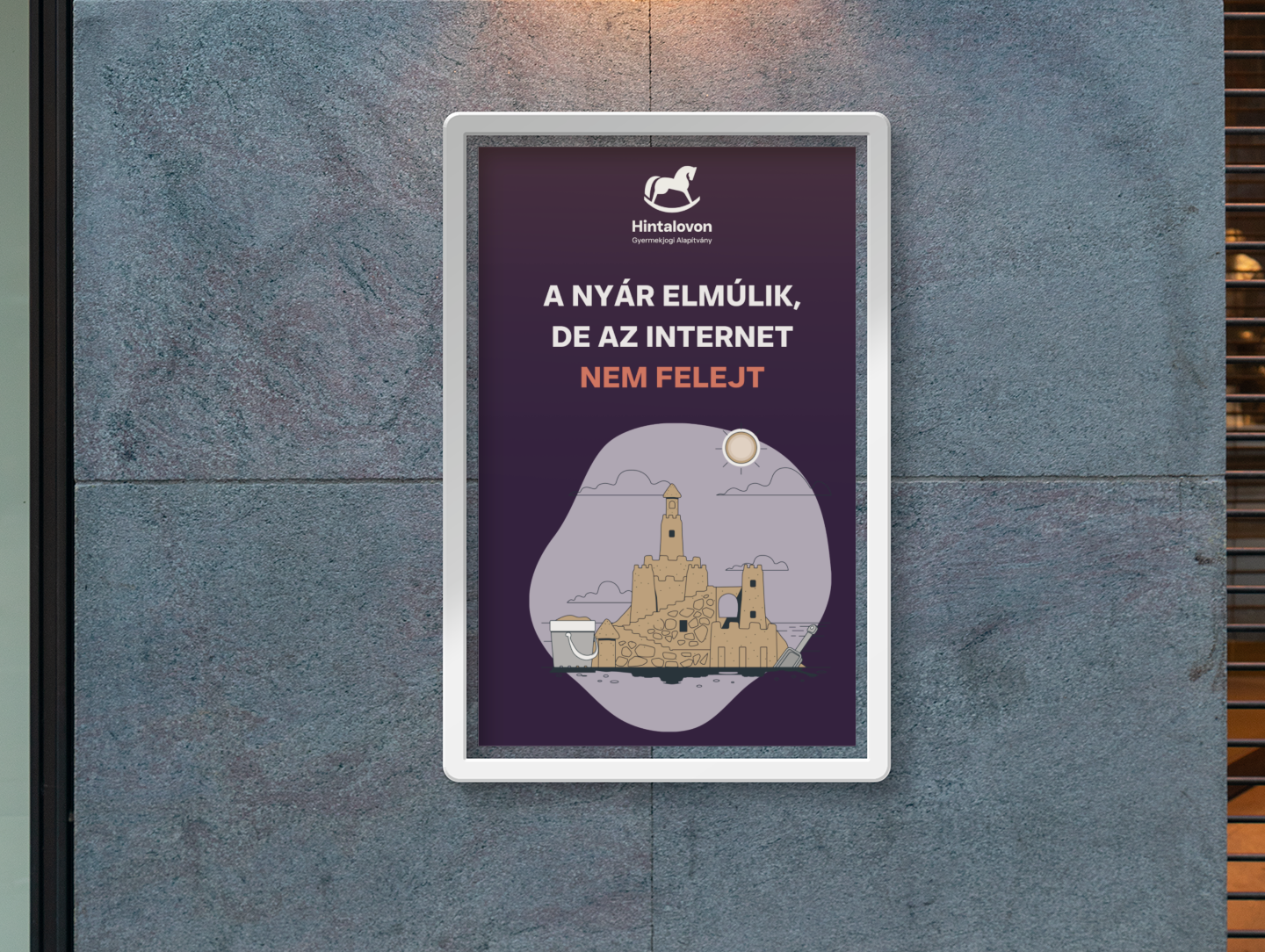 A nyár elmúlik, de az internet nem felejt